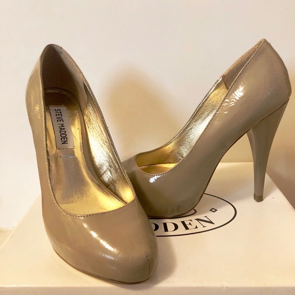 HOST PICK! Steve Madden Taupe Miami Pump - Picture 1 of 4